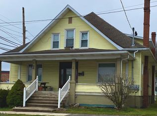 22 N Spring St, Everett, PA 15537