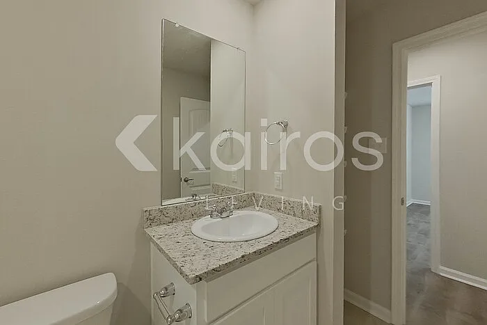 118 Santiago Ct — Photo 15
