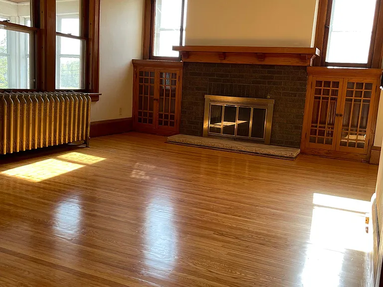 1693 Watson Ave — Photo 2