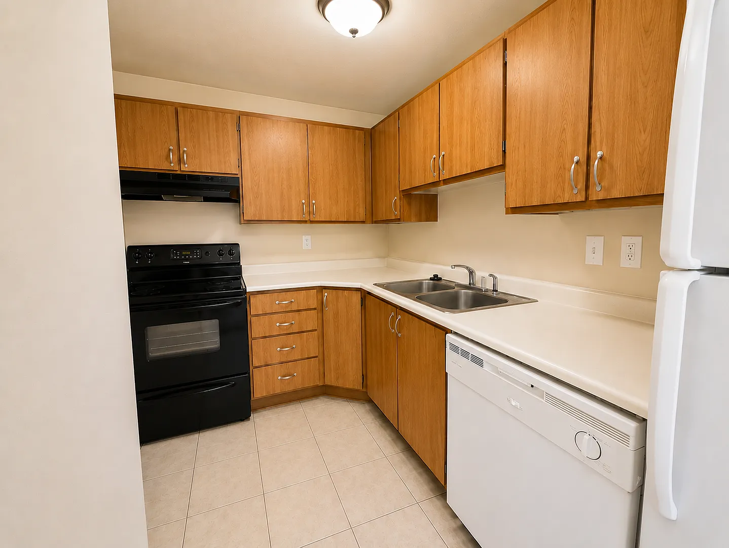 4642 4 Plex — Photo 3