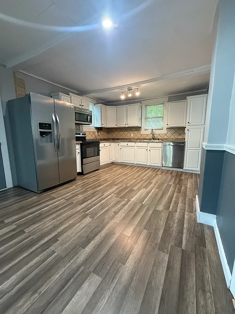 14 Clark Street - 1 — Photo 2