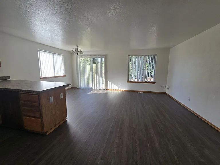 324 Maylea Pl — Photo 4