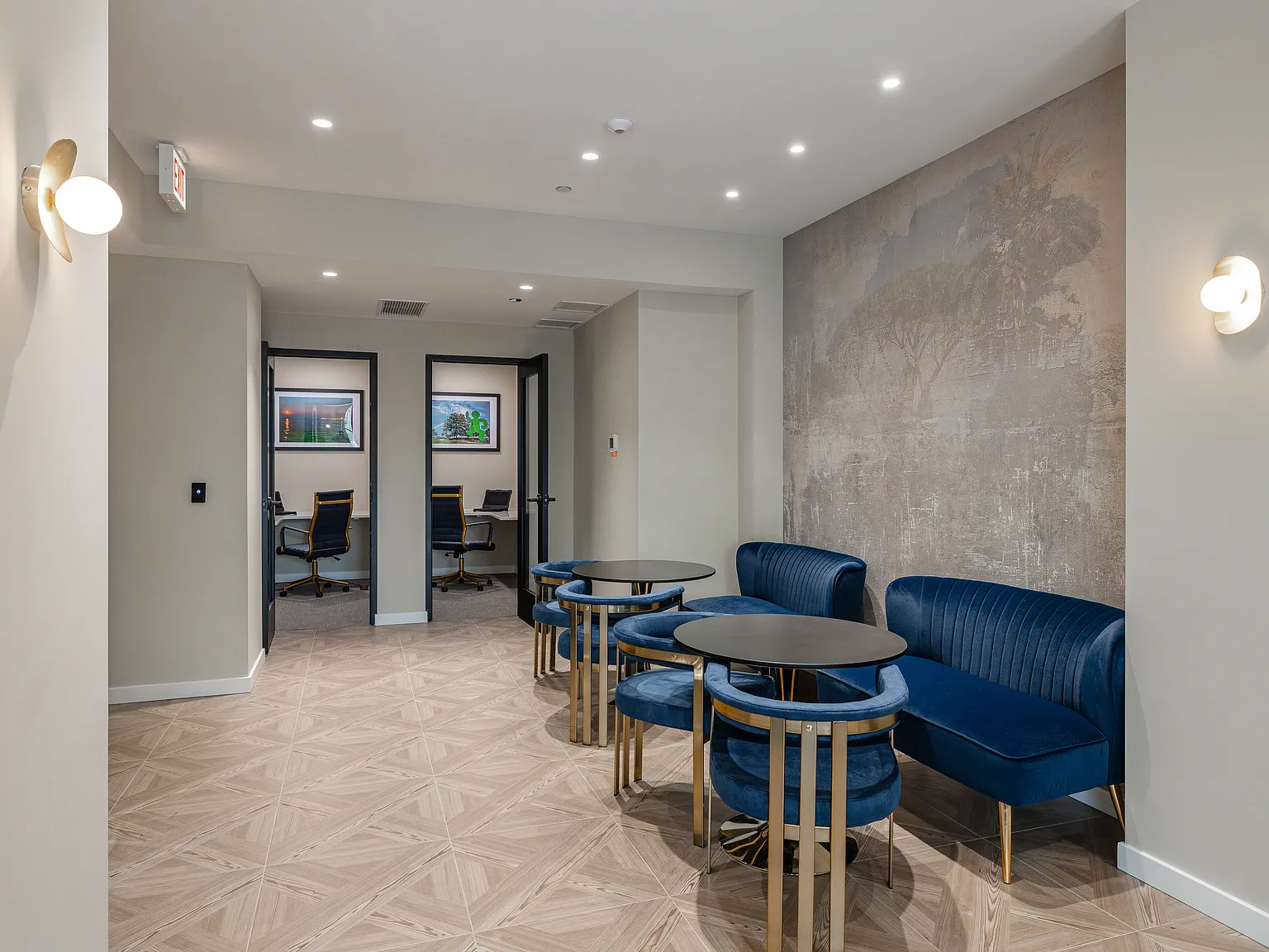 The Nest at Lincoln Park West — Photo 4