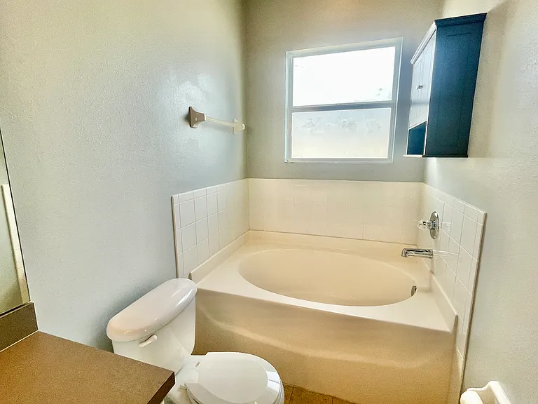24652 Portofino Dr — Photo 8