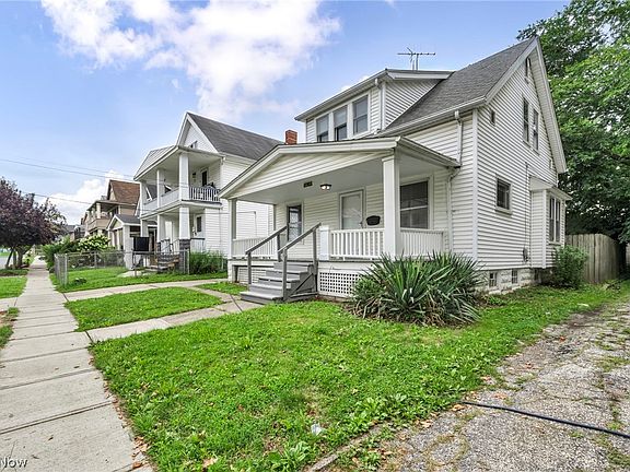2nd image of 2036 W 99th St