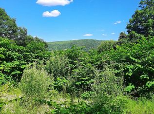 71 Hyde St, Bellows Falls, VT 05101