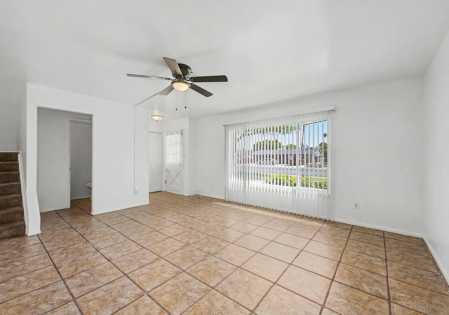3 bed, 2.5 bath, 1584 sqft, $1,800 — Photo 4