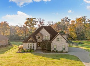 2025 Martins Bend Dr, La Vergne, TN 37086
