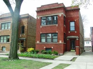 105 Wesley Ave #1, Oak Park, IL 60302