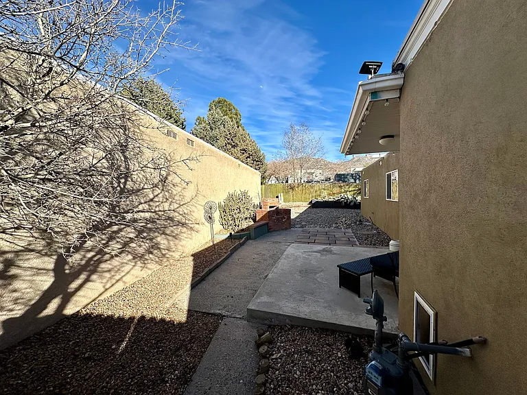 13368 Camino Del Norte NE — Photo 23