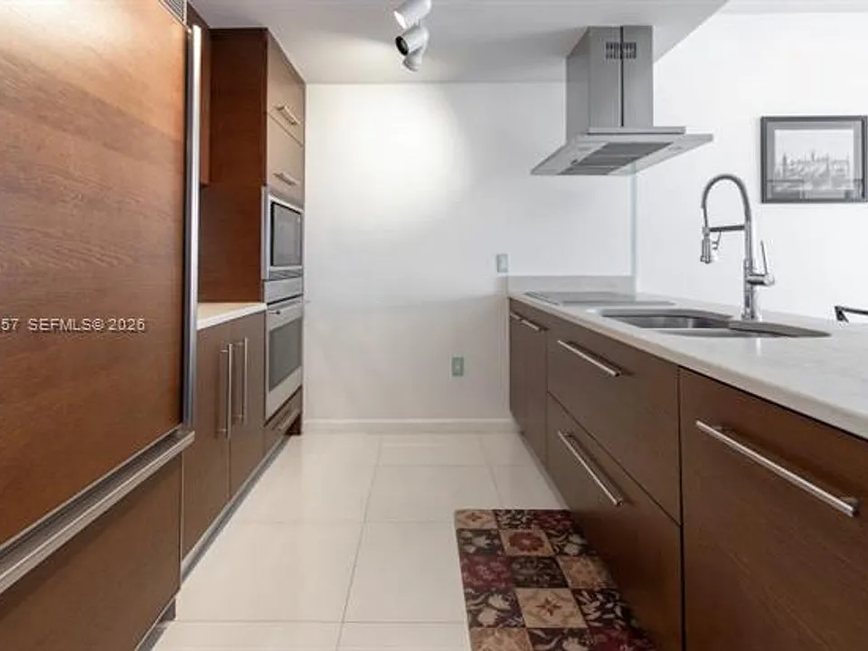 485 Brickell Ave #CU-2606