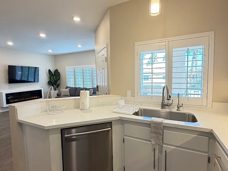251 S Green Valley Pkwy #2721 — Photo 7