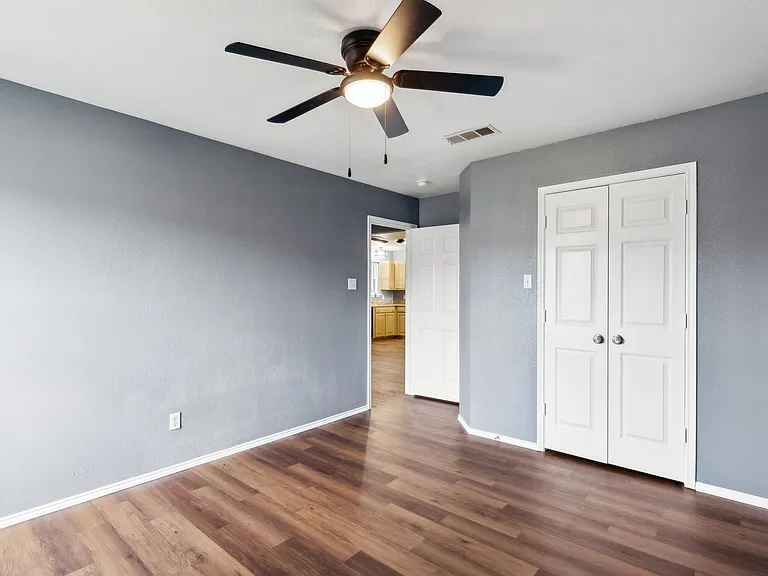 1502 Sharron Ct — Photo 30