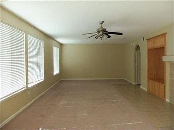 3rd image of 2550 Warlow Ln