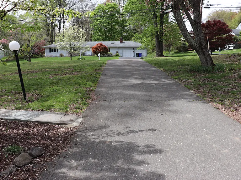 442 Surrey Ln #A — Photo 37