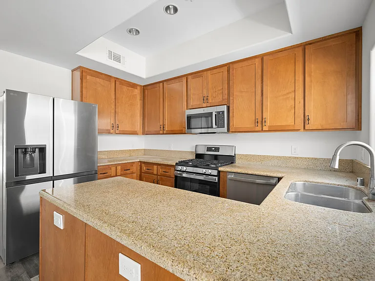 5521 Kester Ave #23 — Photo 10
