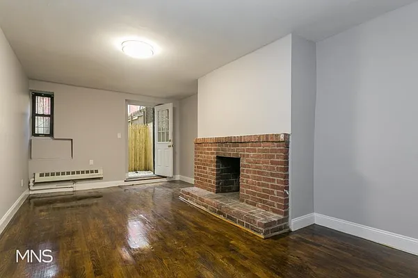 Rented by MNS Marketing | media 22