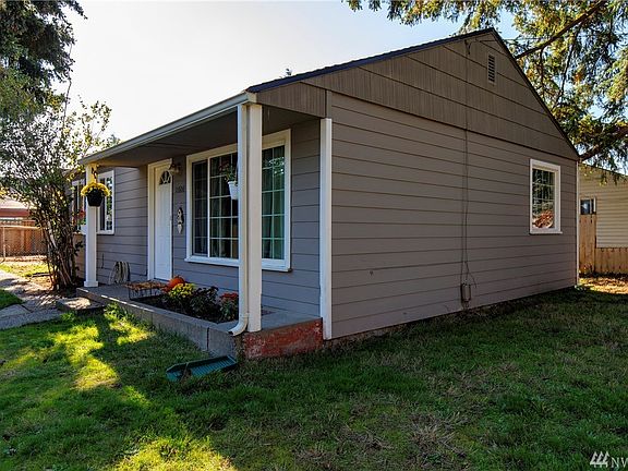 3rd image of 11606 8th Avenue Ct S