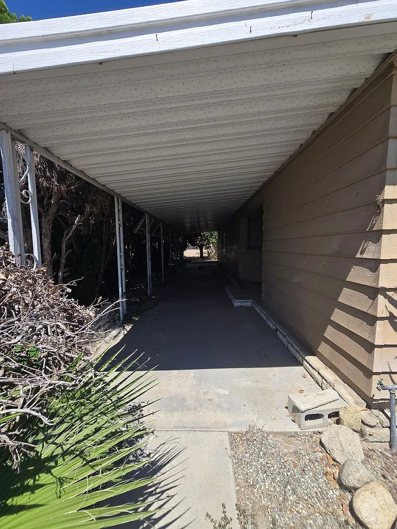 2 Bedroom, 2 Bathroom, Home - Available Now! — Photo 2