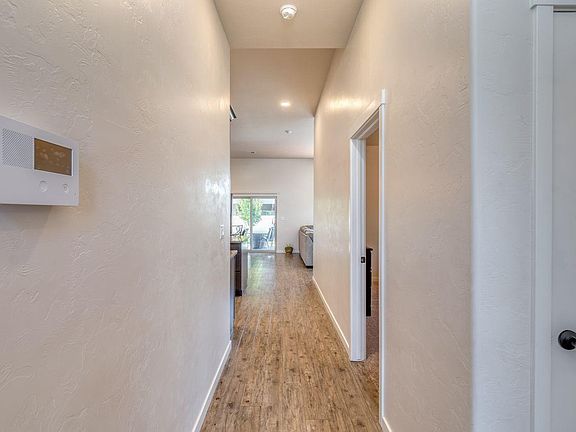 5th image of 2491 Apex Ave #A