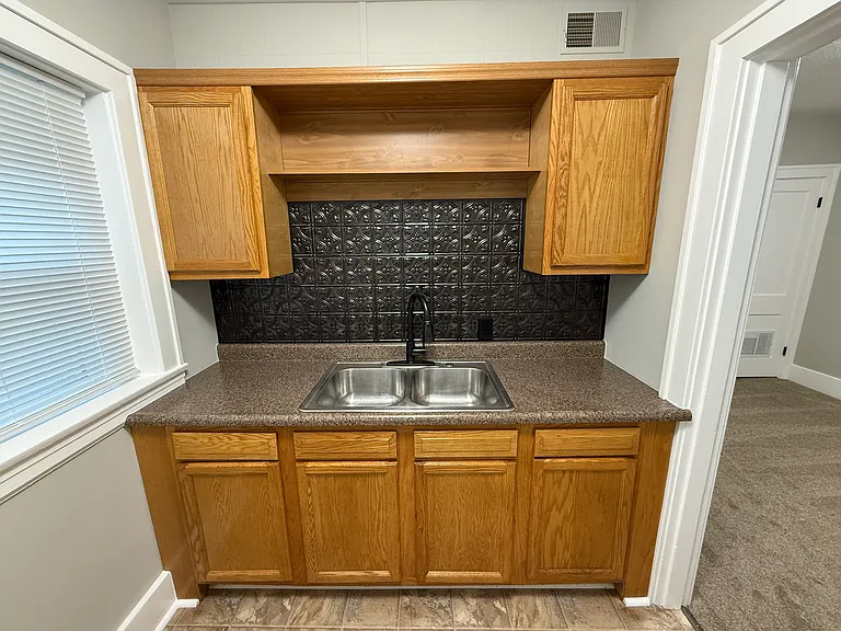 2235 S Shelby St — Photo 26