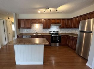 908 Wescott Sq APT 201, Saint Paul, MN 55123