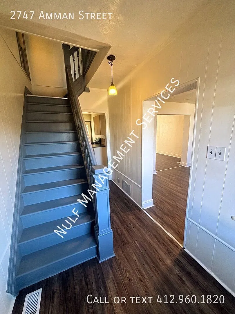 2 Bed, 1 Bath Home In The Heart Of Dormont With A Bonus Room — Photo 3