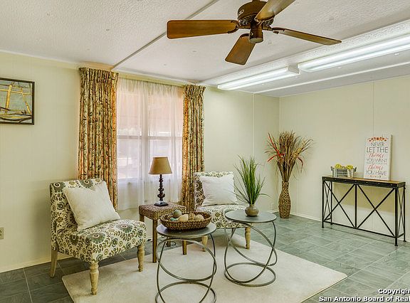 3rd image of 5318 Cabana Dr