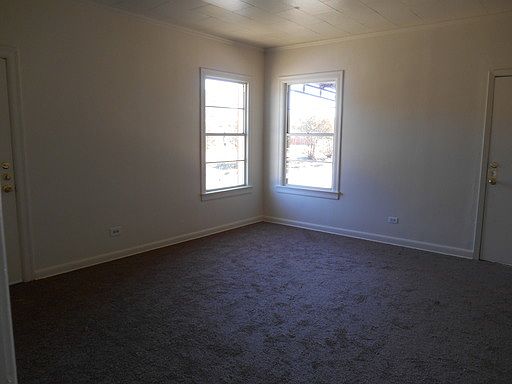 5th image of 301 NW 4th St