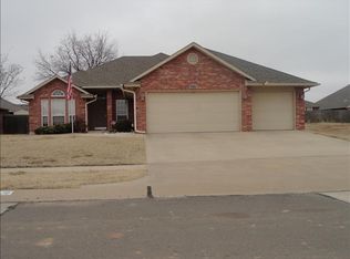 2421 Birmingham Dr, Norman, OK 73071