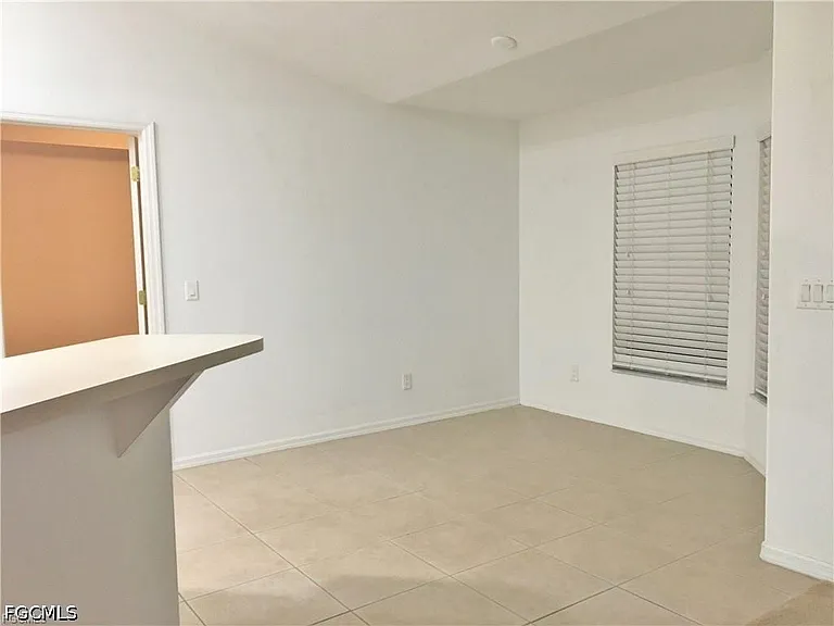2221 SW 8th Pl — Photo 12