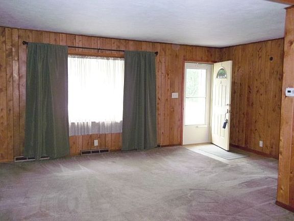 2nd image of 131 Larson Ave