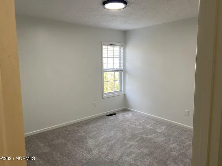 338 Emerald Cove Ct — Photo 24