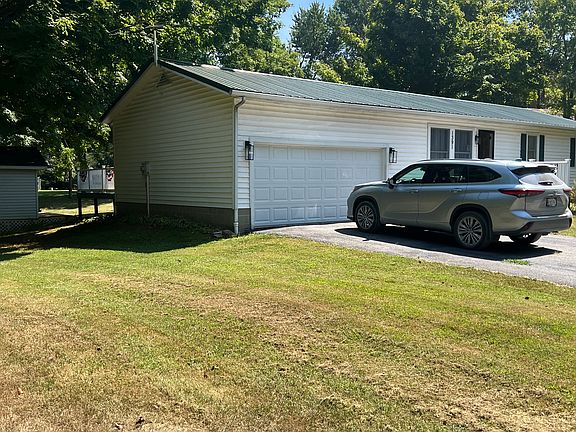 2nd image of 1391 S Jessie Ct