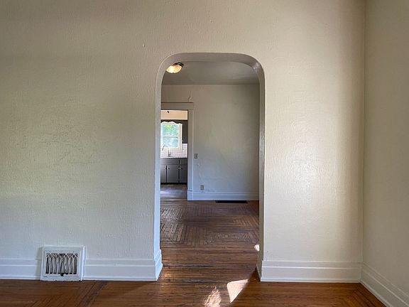 2nd image of 1408 Douglas Ave