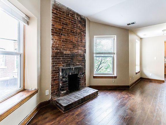 3rd image of 4908 Washington Blvd #2S