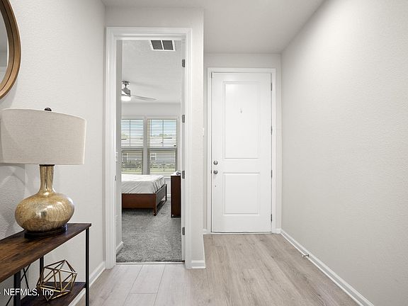 5th image of 34 ALDERWOOD Place