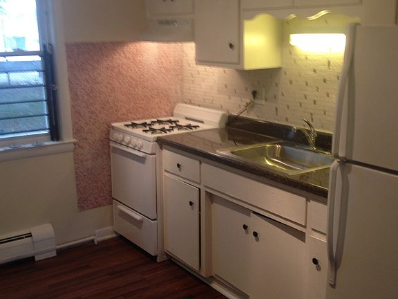 2nd image of 7900 S Wabash Ave #79041b