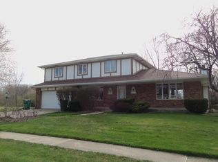 6630 Fillmore St, Merrillville, IN 46410