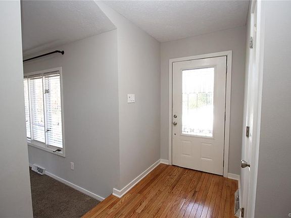 3rd image of 3355 Blueberry Hill Ln