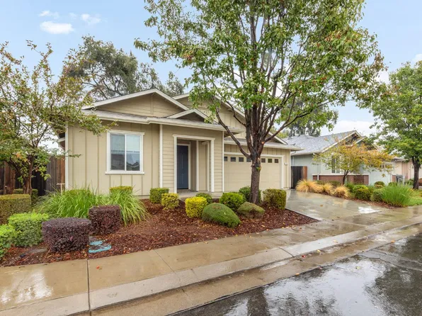 1543 Hutchison Valley Dr, Woodland, CA 95776