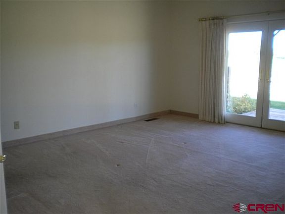 4th image of 2609 Fairway Dr