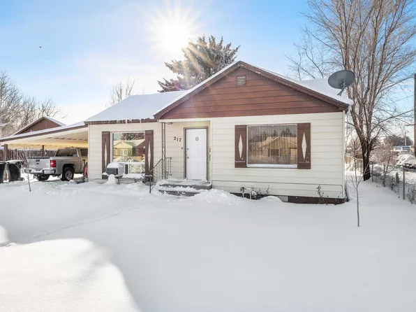 217 Orchard Dr, Gooding, ID 83330