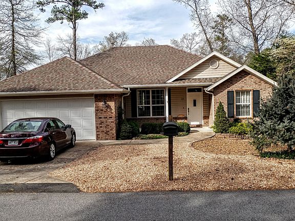 18 Devizis Drive