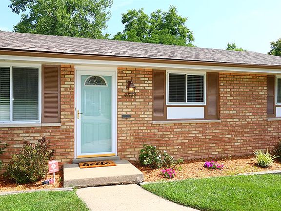 2nd image of 4426 Pinecroft Dr
