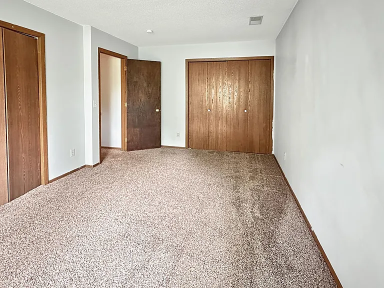3344 Berwood Ct W — Photo 10