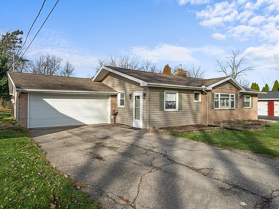 2nd image of 148 Woodland Ave