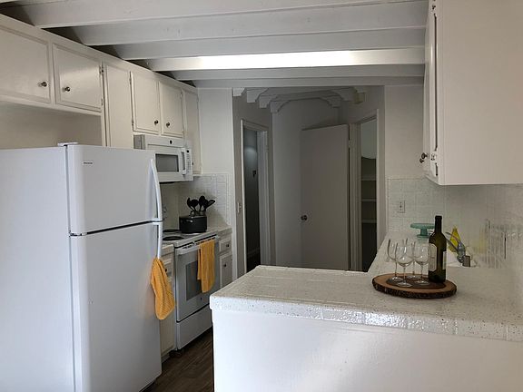 2nd image of 5118 Westmont Ave