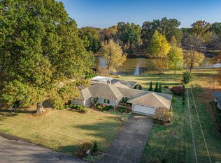 2815 N Court Dr, Evansville, IN