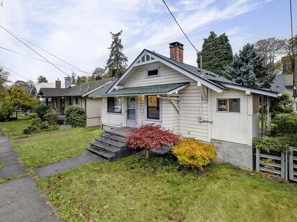 307 S 4th St, Saint Helens, OR 97051